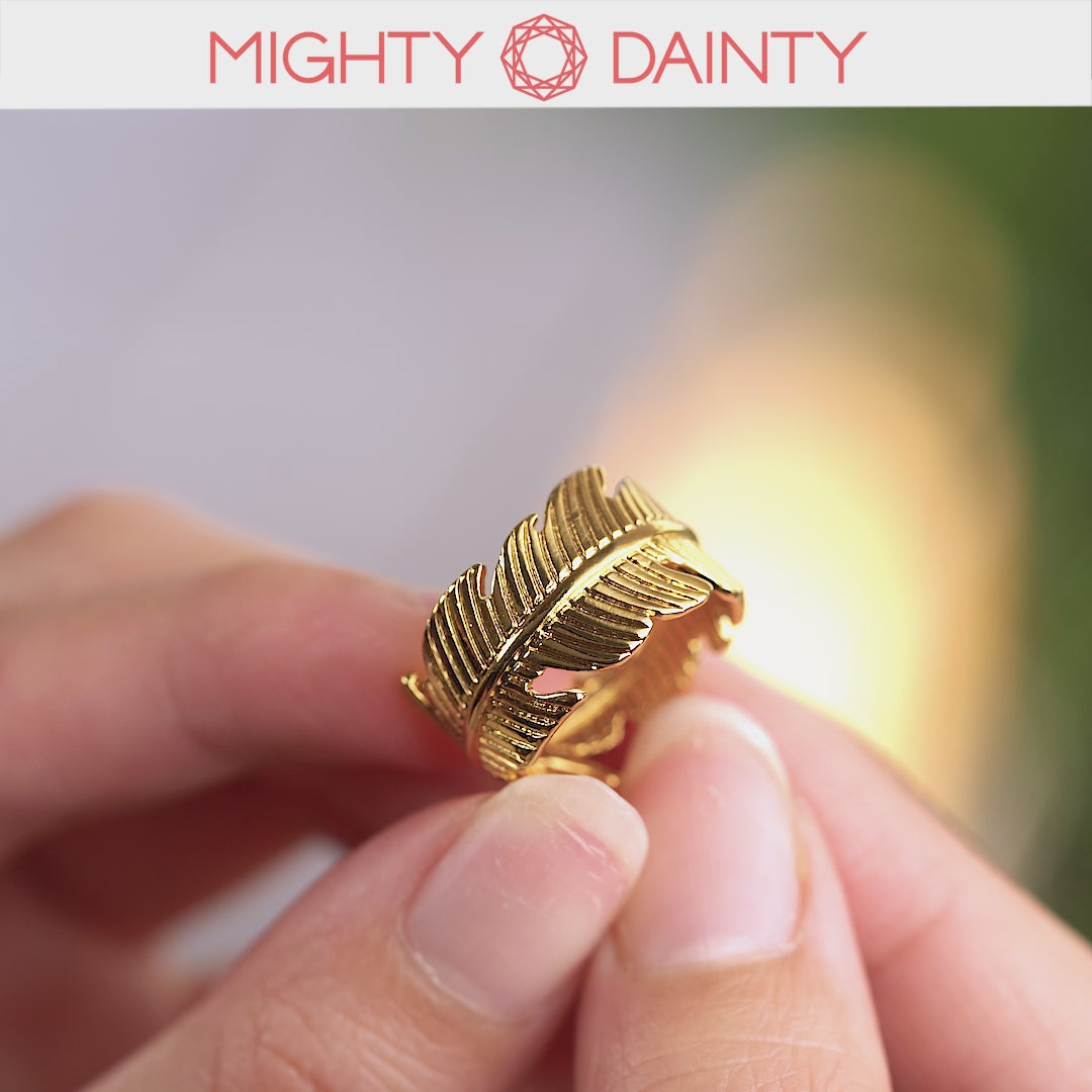 Feather Hug Ring