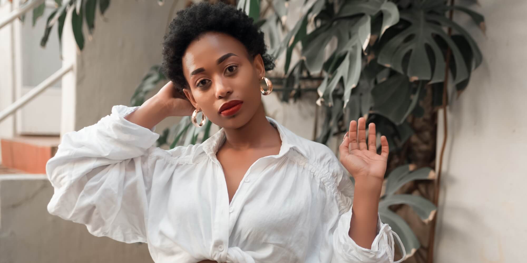 chunky gold hoops vs. thin hoops