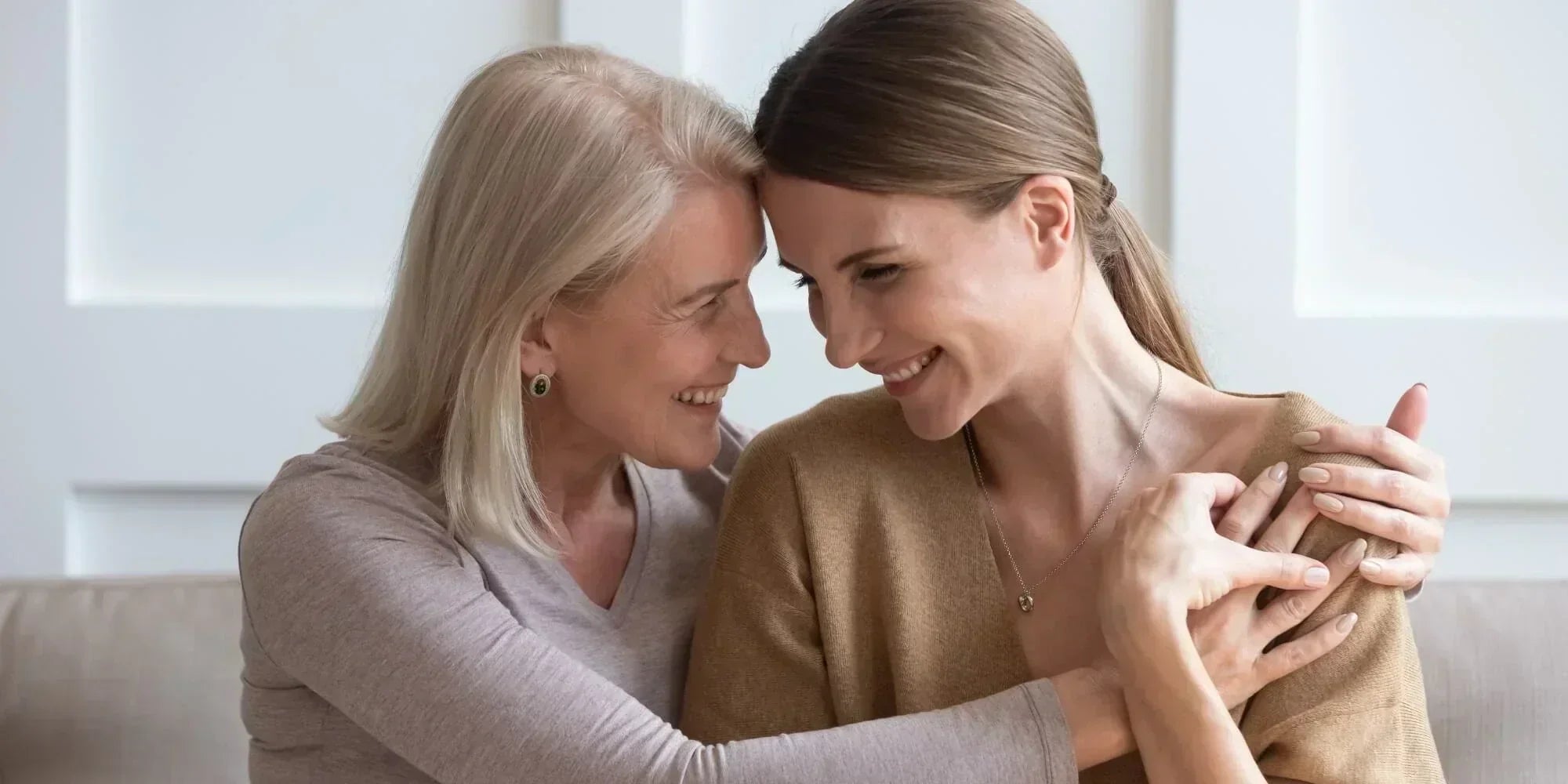 custom name necklace for moms