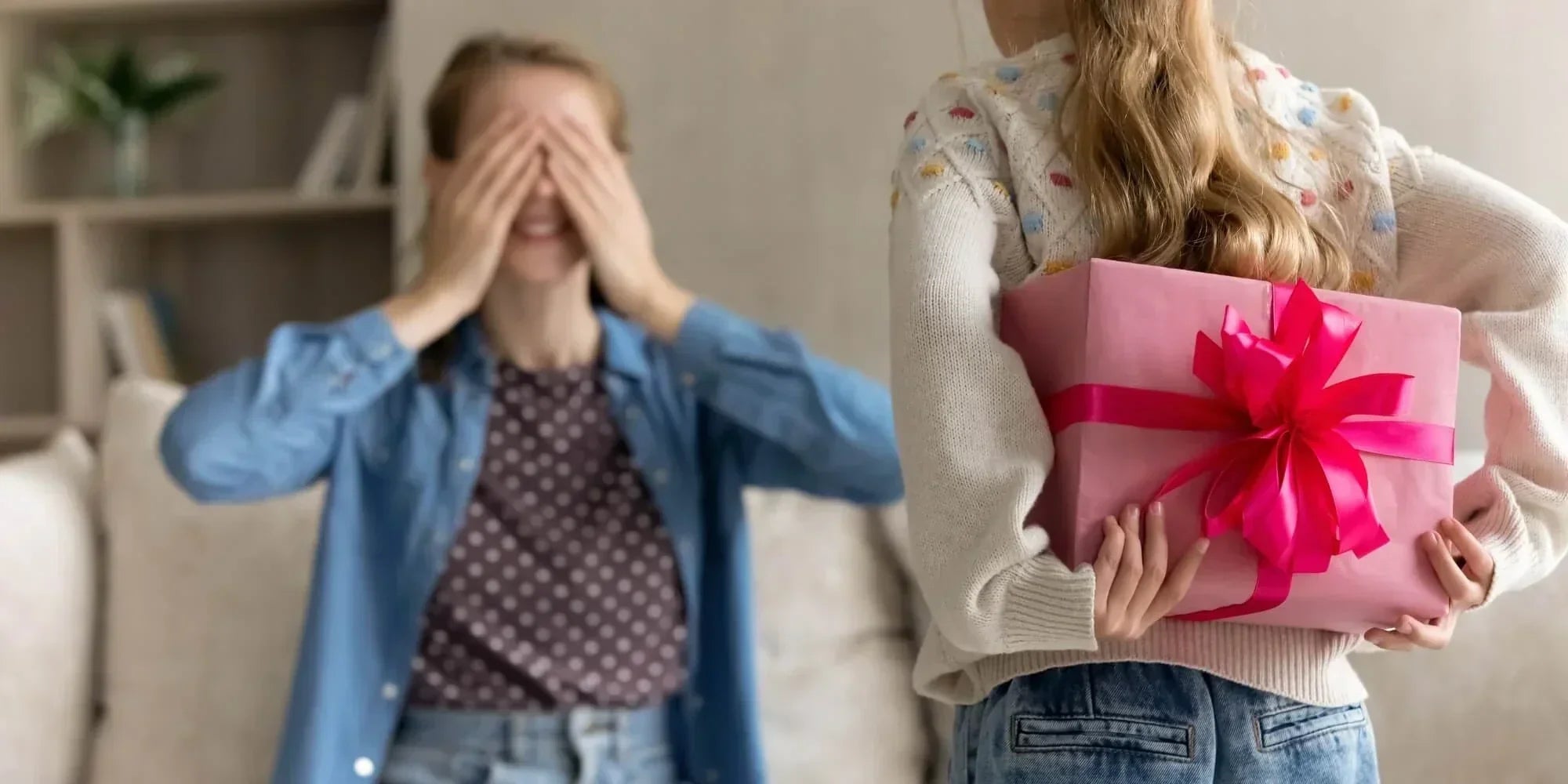 gold necklace for mom