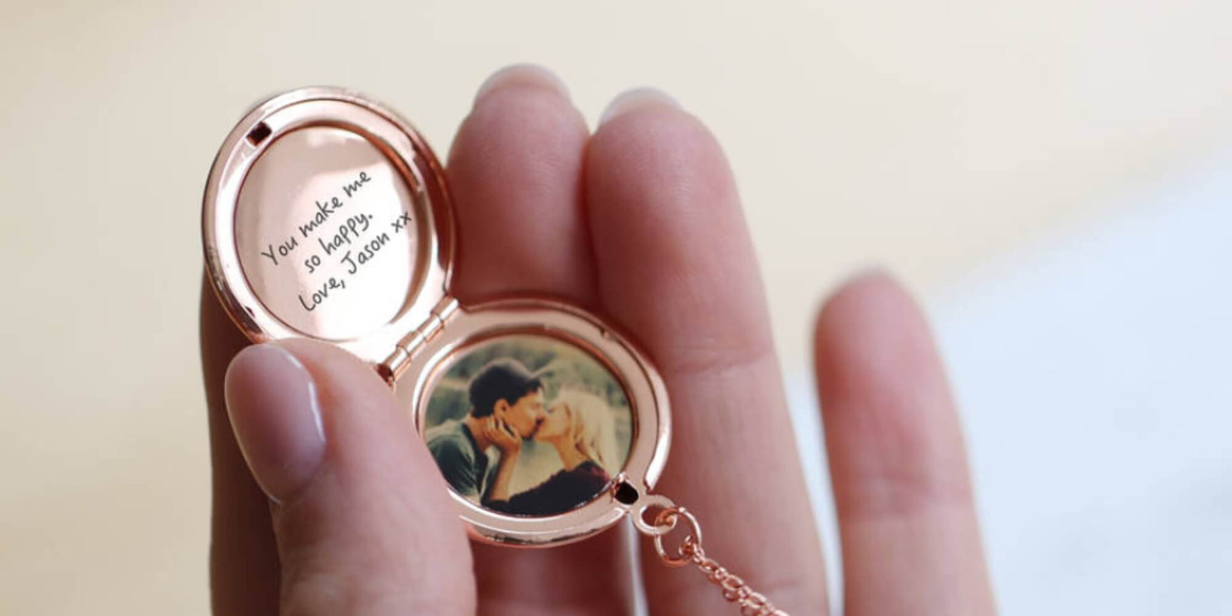 The History of Lockets: Origins & Symbolism
