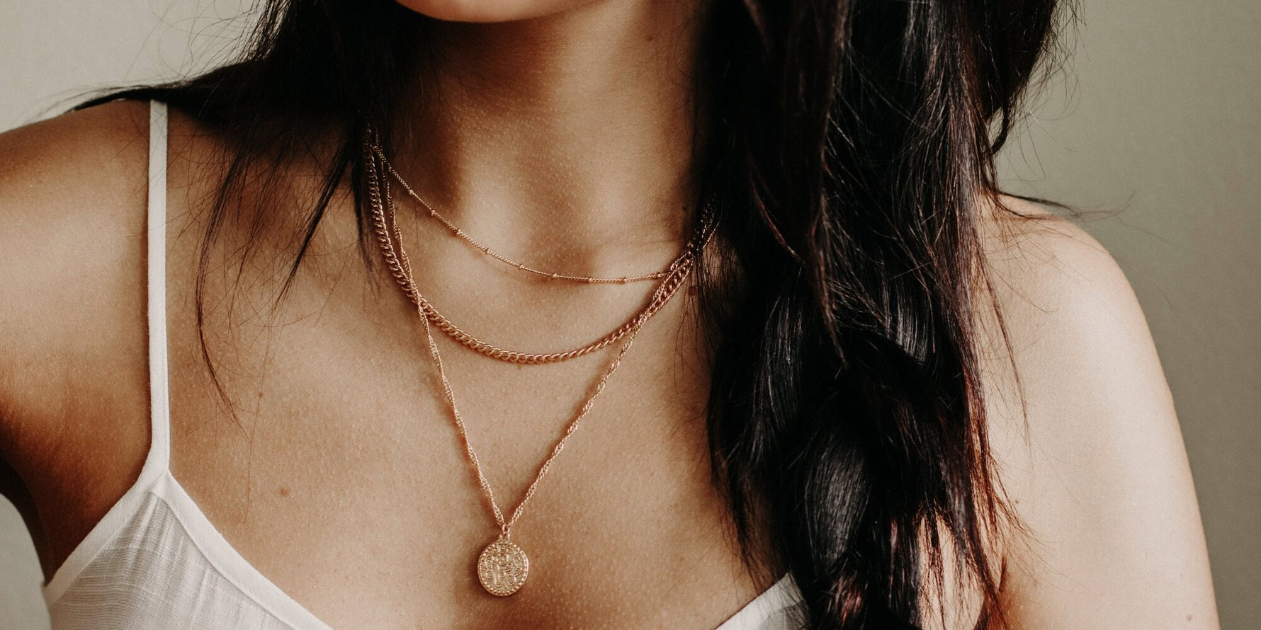 how to clean gold pendant necklace