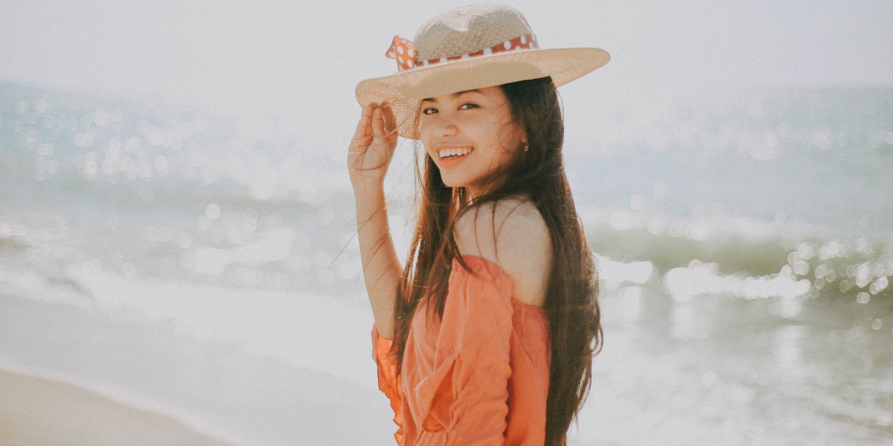 lightweight gold hoop earrings