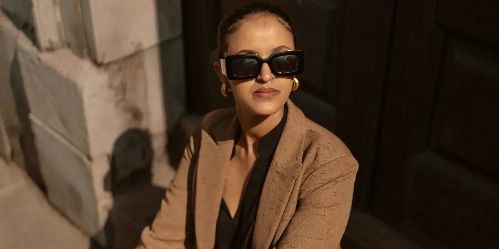 Minimalist Earrings for Women: Styling for Work, Weekend & Weddings