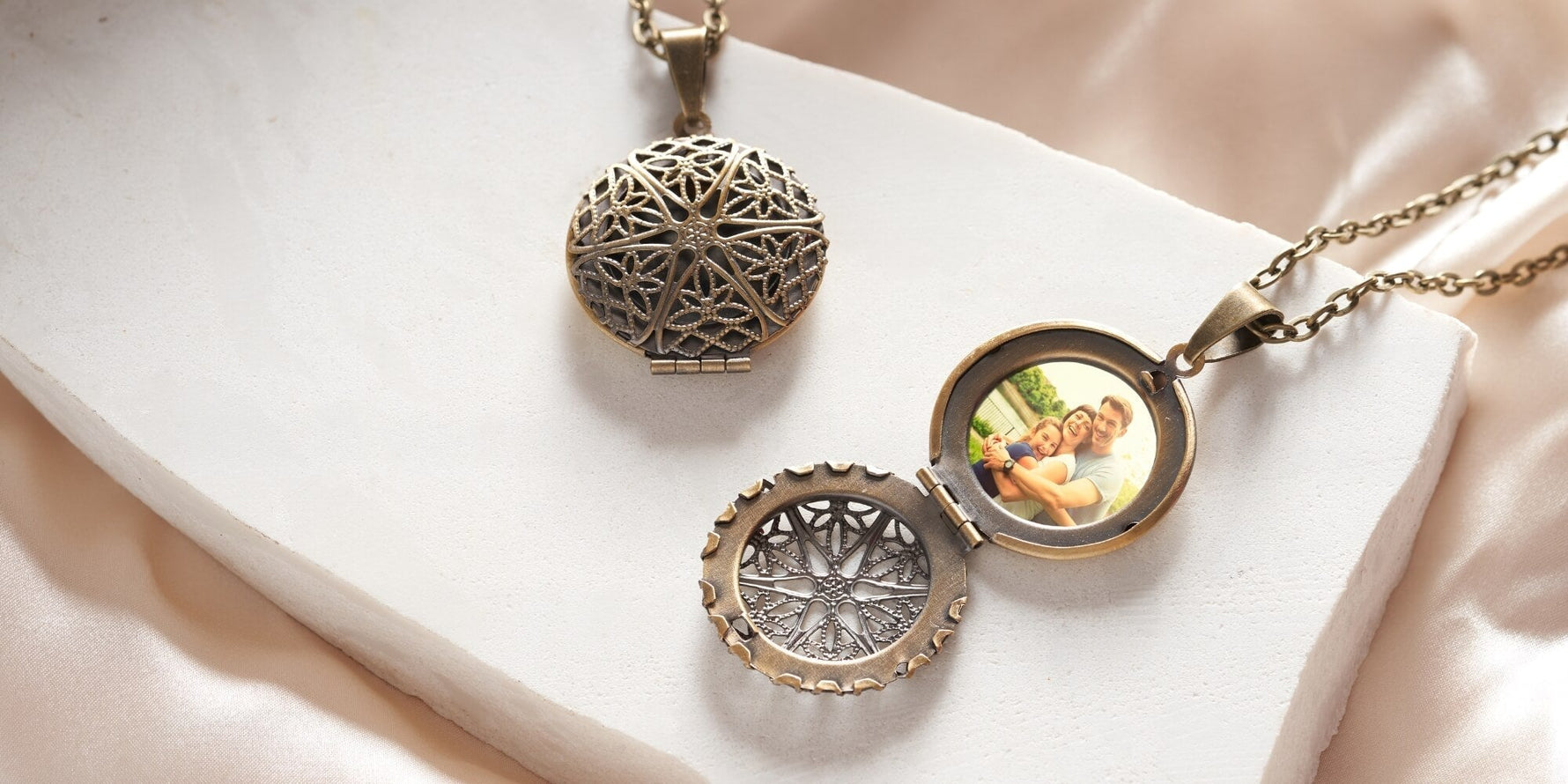 best photo locket necklace