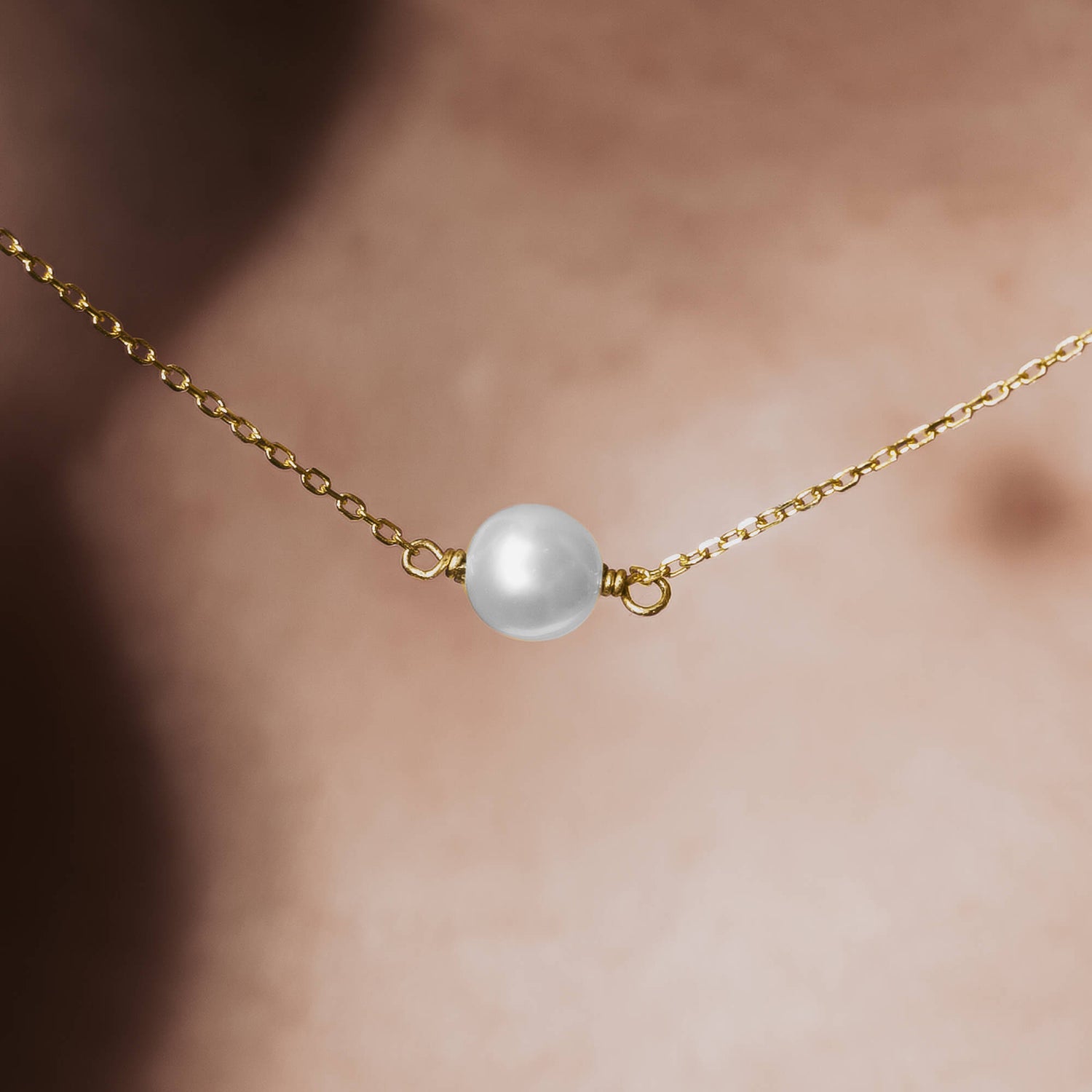 Gold Single Pearl Necklace