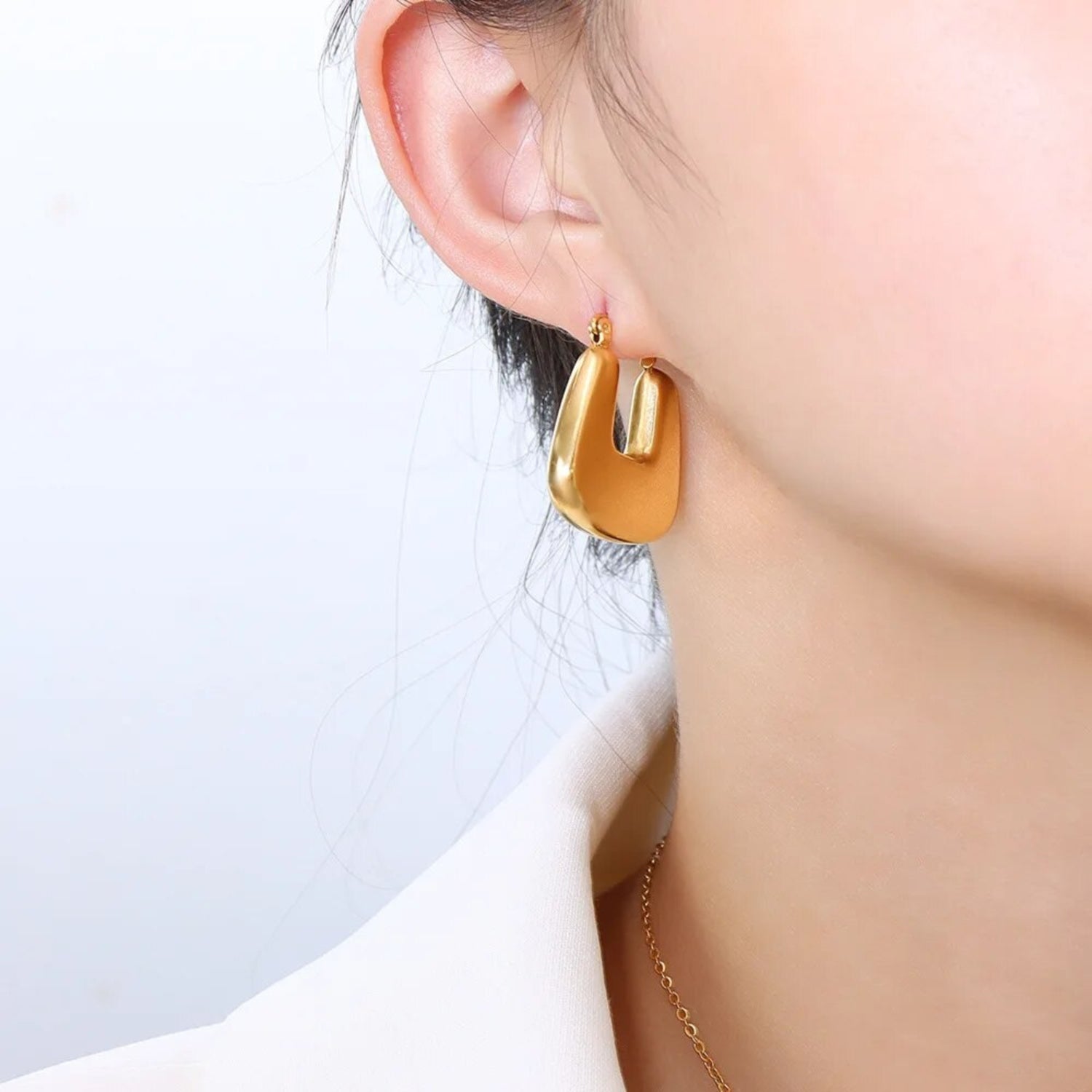 Chunky U Earrings