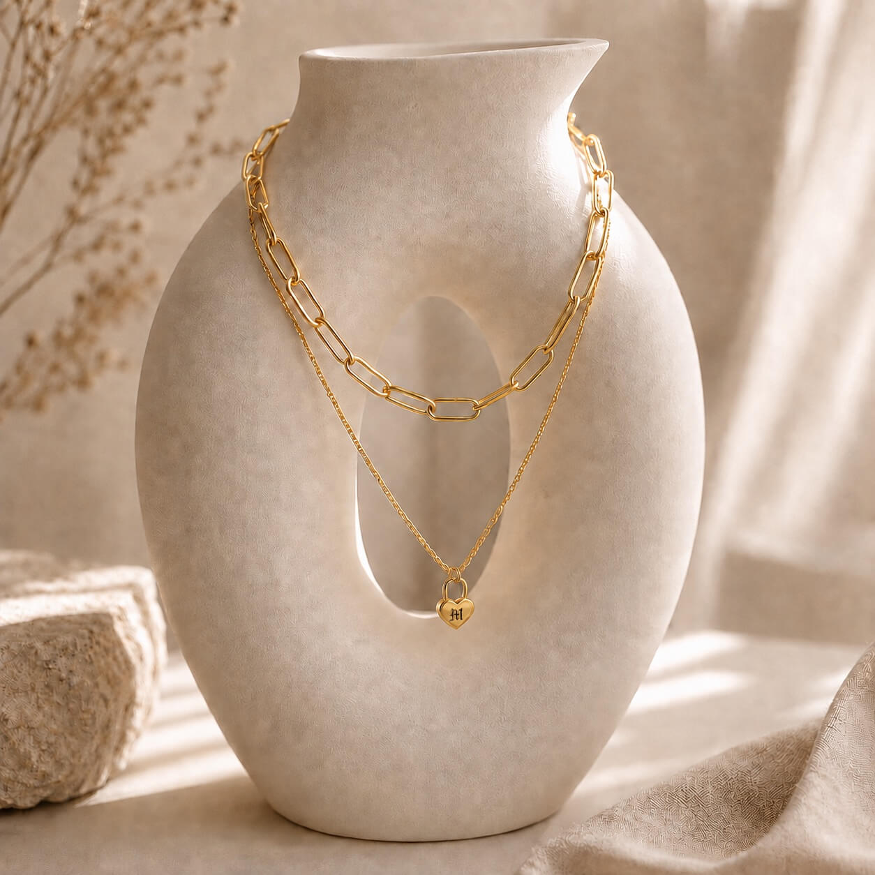 gold lock pendant necklace
