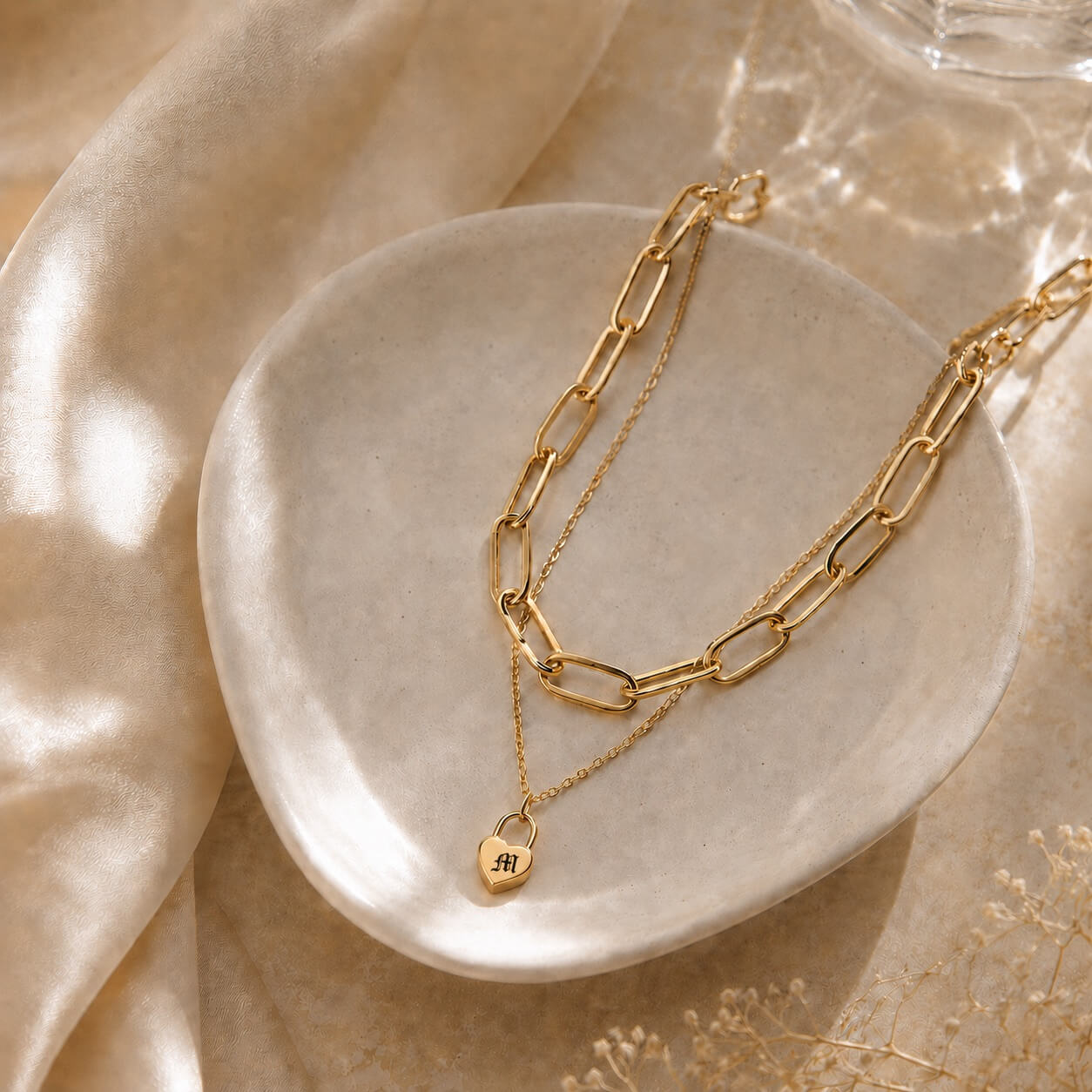 gold lock pendant necklace