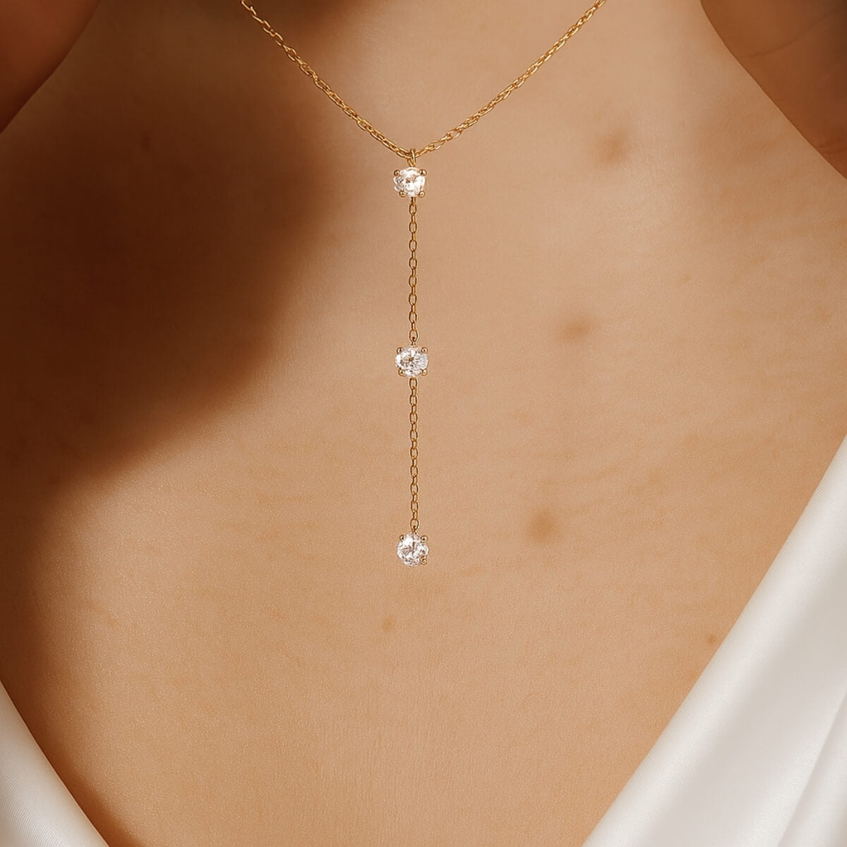 Gold Teardrop Diamond Necklace