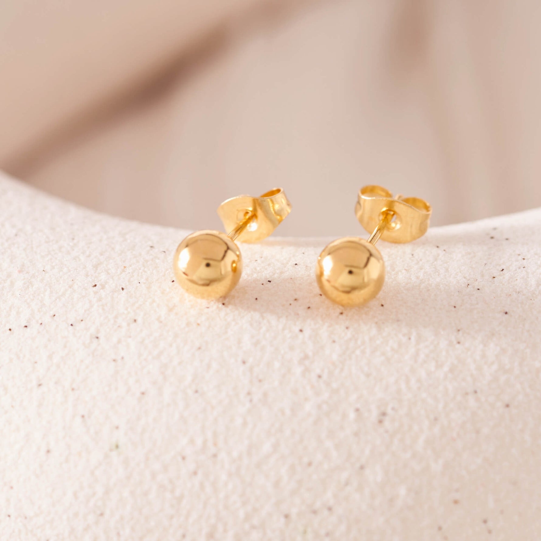 gold ball stud earrings