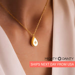Gold Teardrop Pendant Necklace