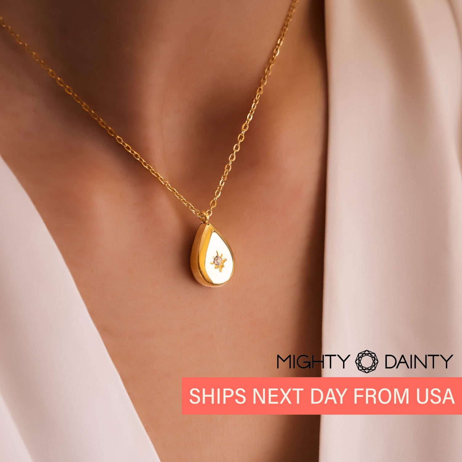 Gold Teardrop Pendant Necklace