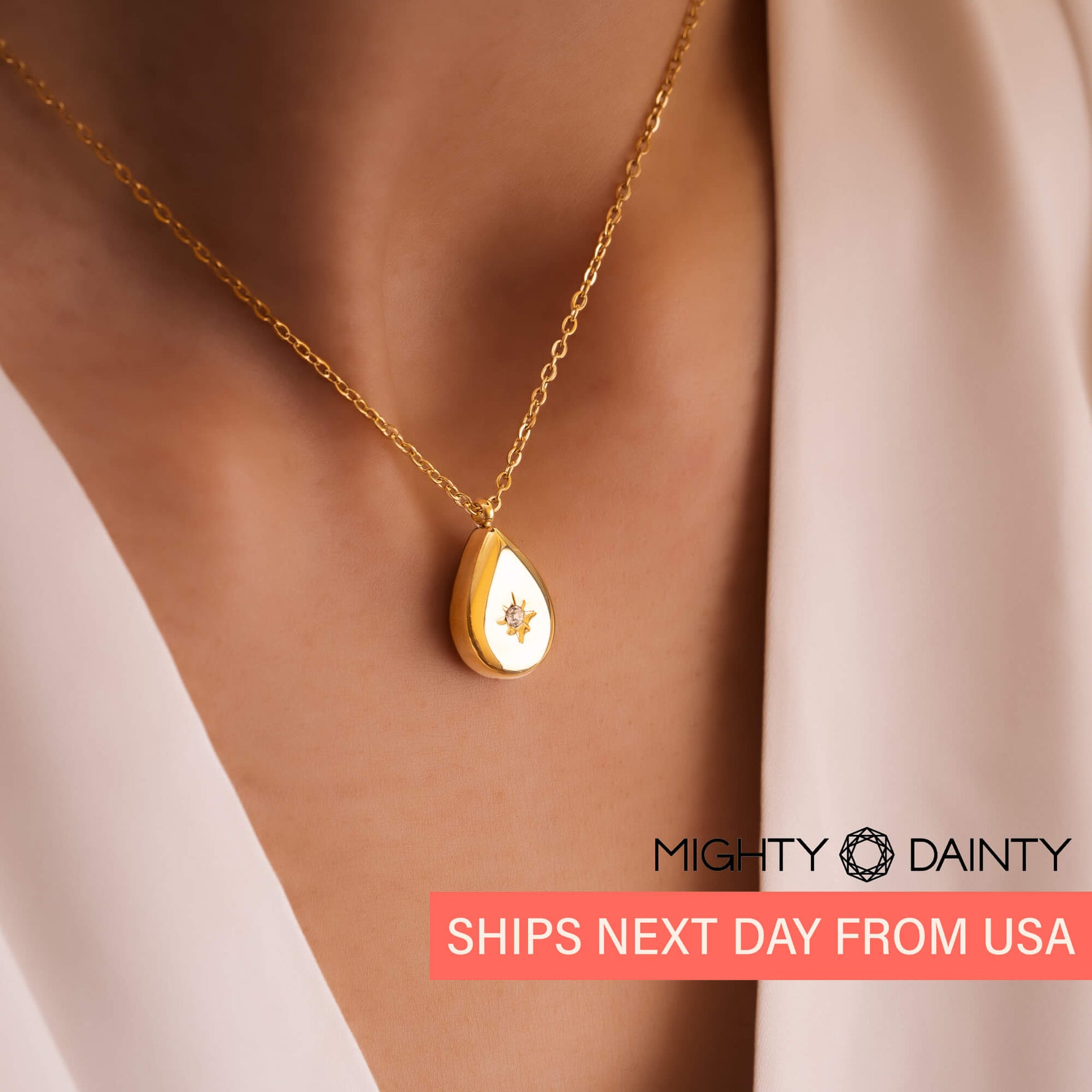 Gold Teardrop Pendant Necklace