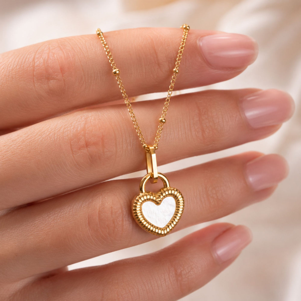heart pendant necklace
