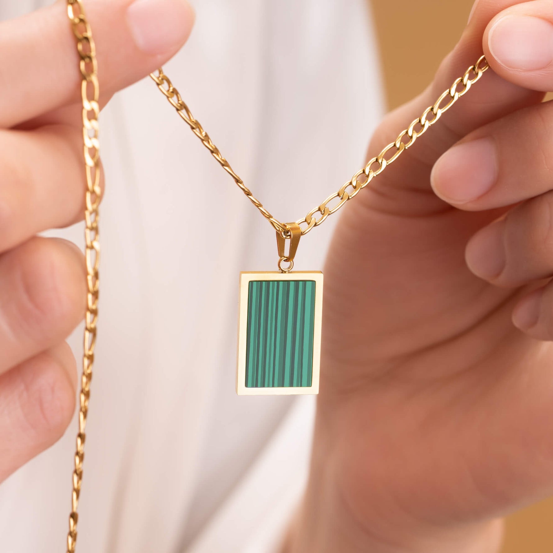 Lined Green Pendant Necklace