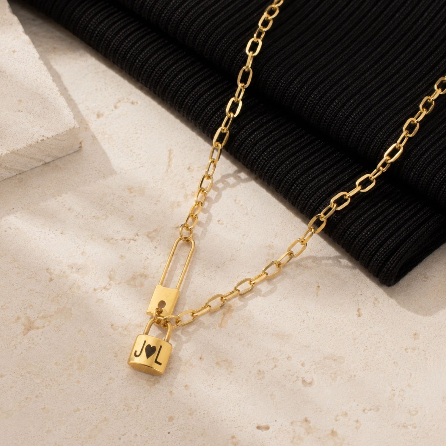 Paper Clip Link Chain Necklace