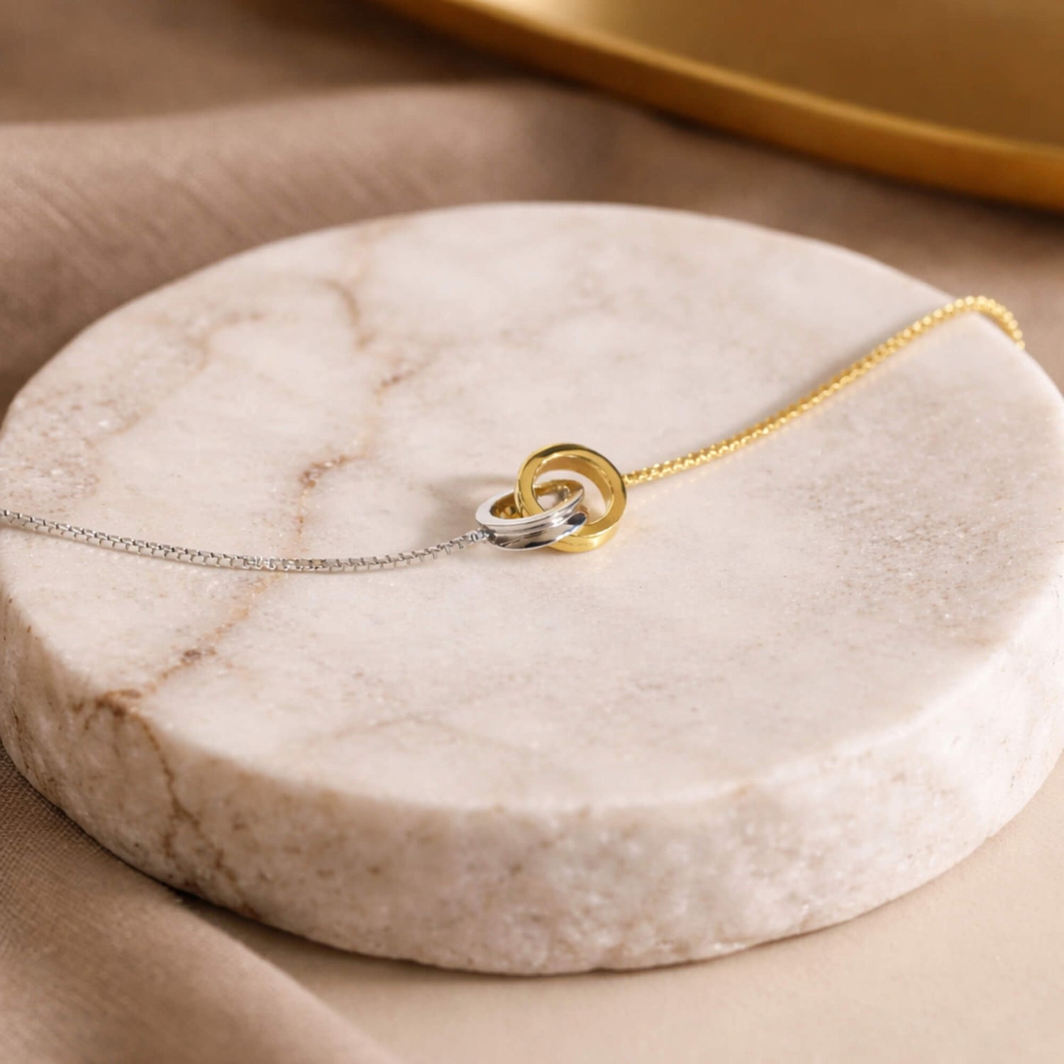 Interlocking Circle Necklace