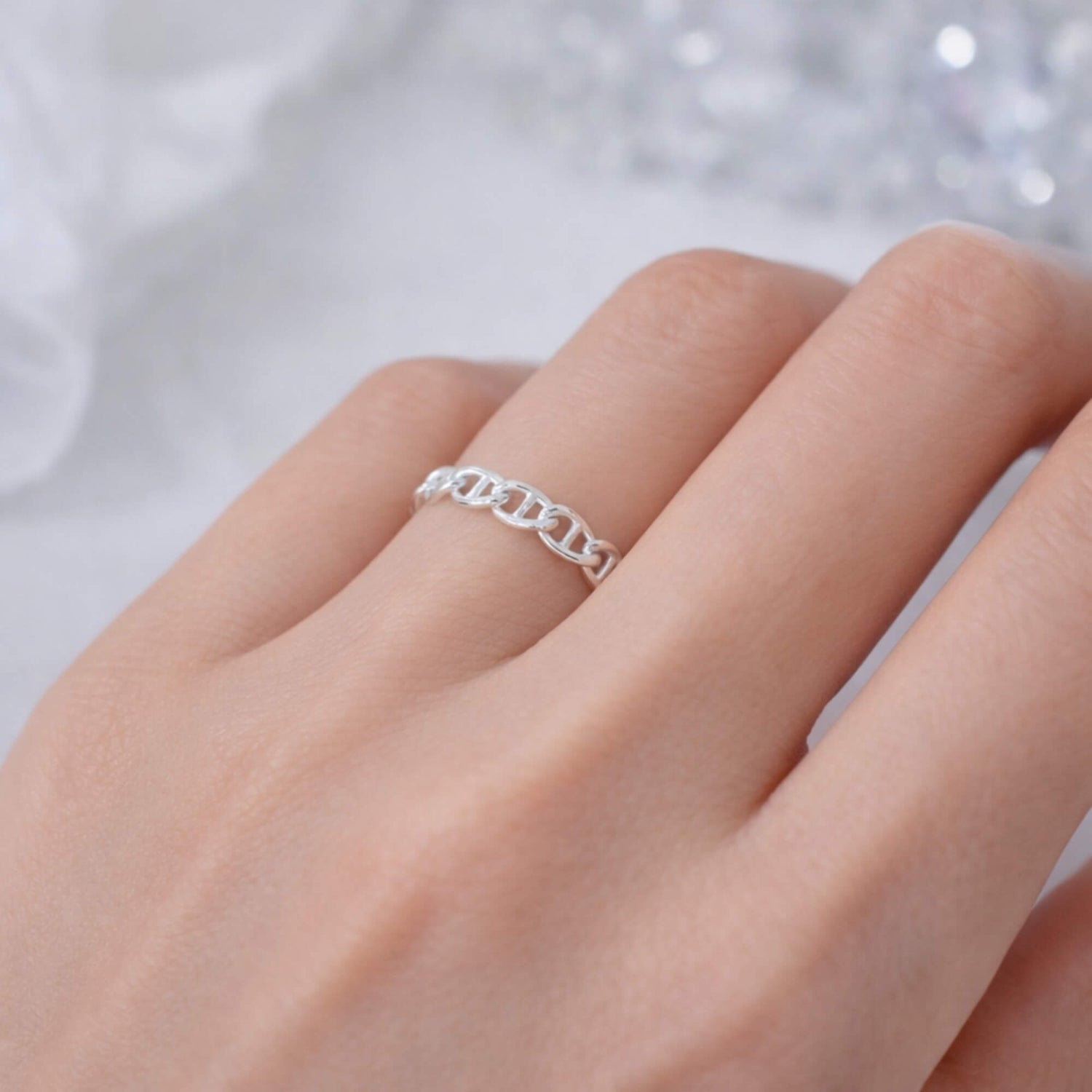 Soft Silver Chain Ring