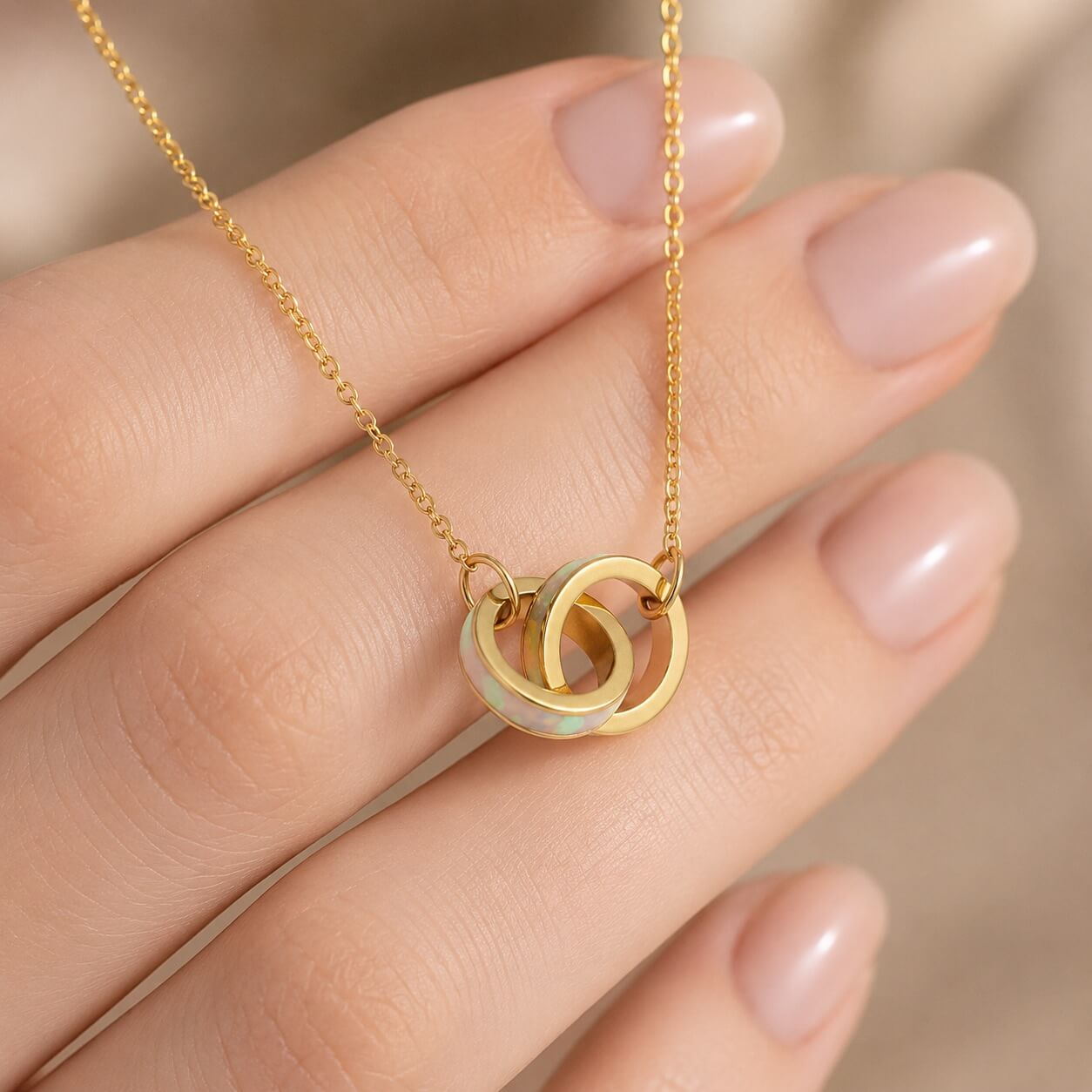 interlocking circle necklace