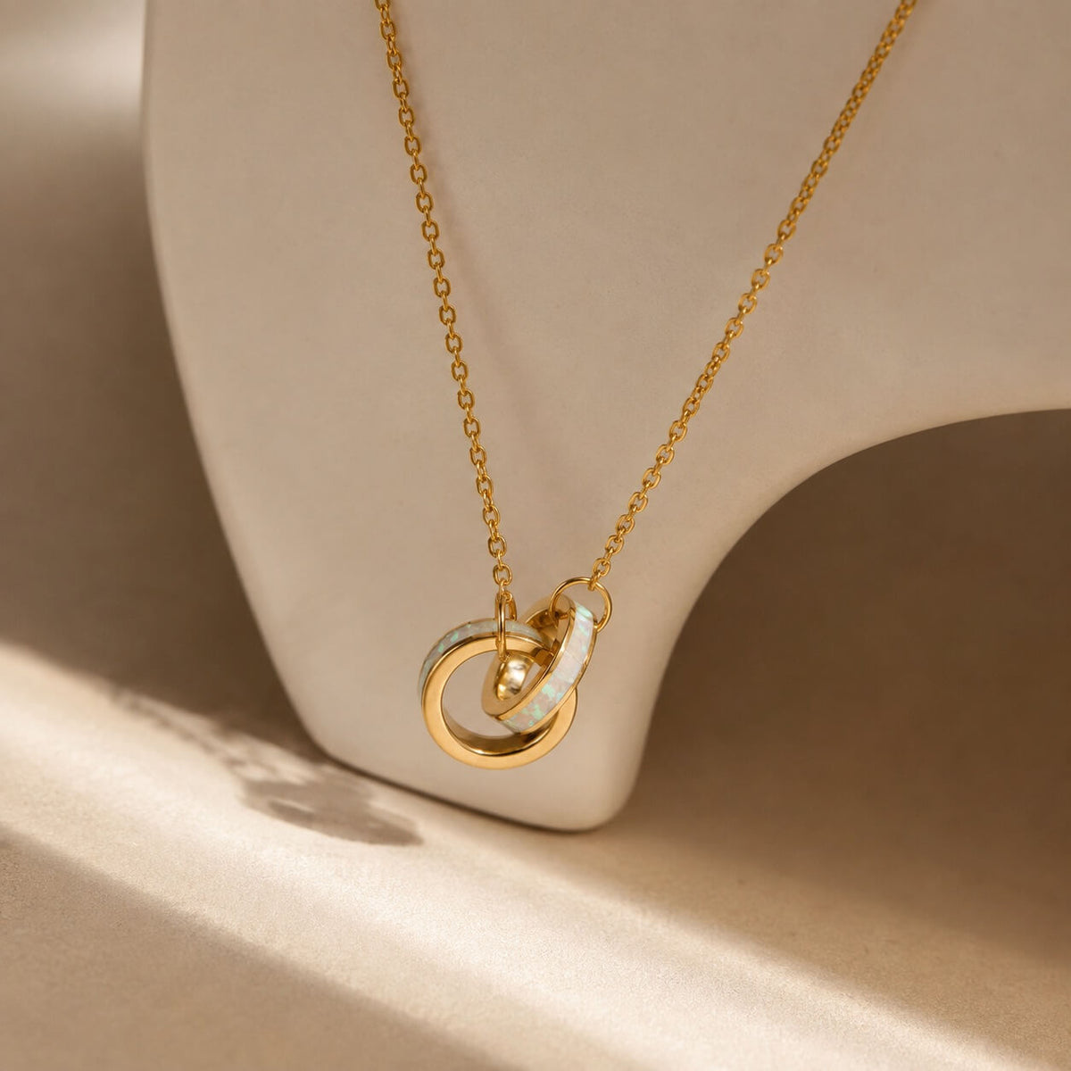 interlocking circle necklace