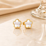 pearl flower stud earrings