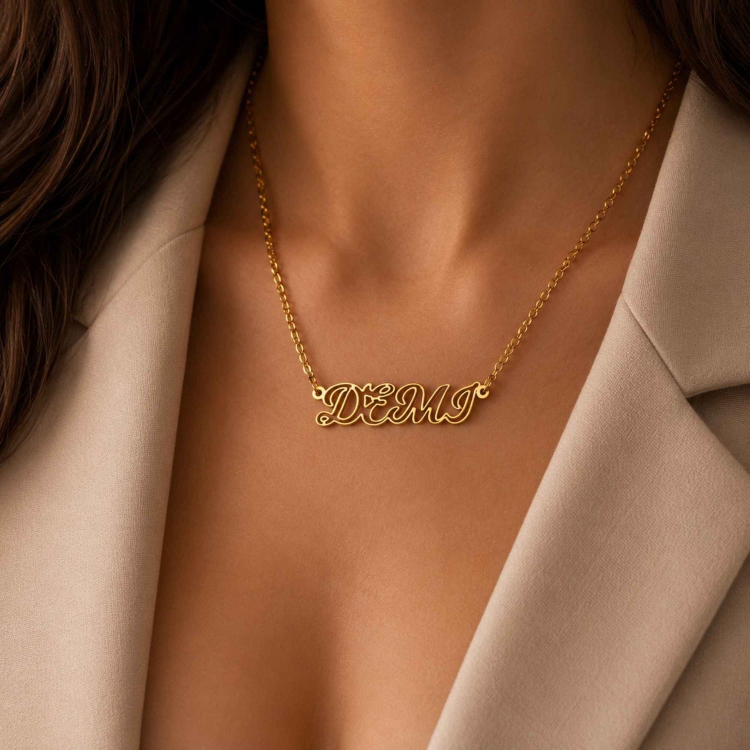 Dreamy Hollow Name Necklace