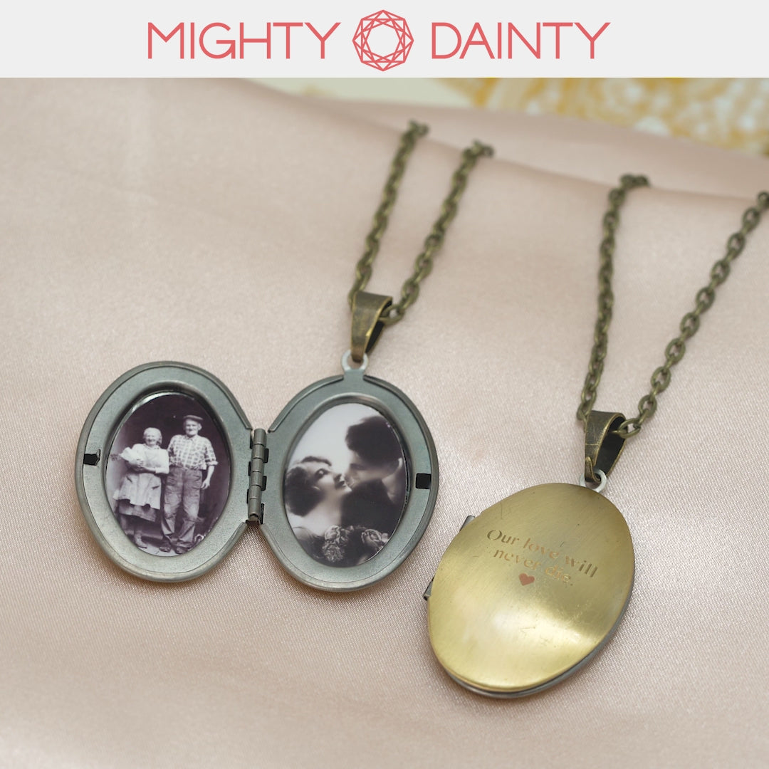 Vintage Oval Photo Necklace