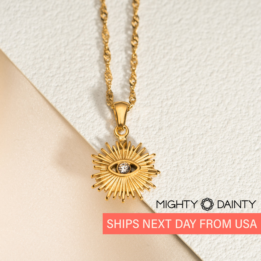 Gold chain necklace for her