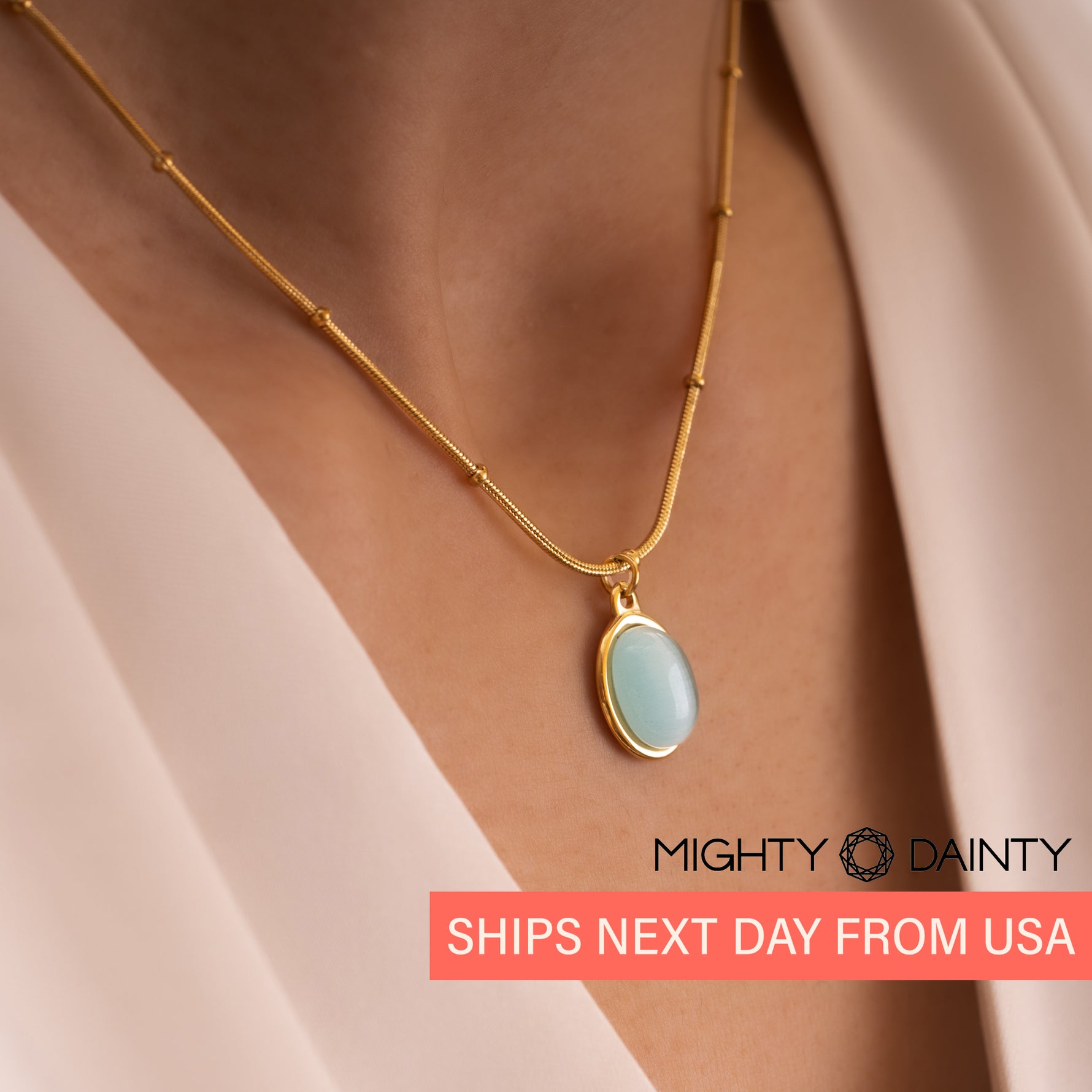 Gold chain pendant with natural opal