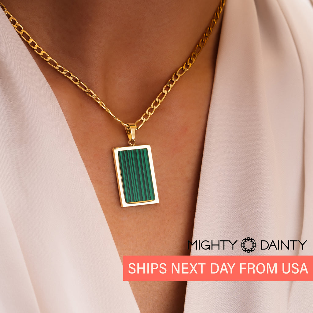 Lucky malachite stone pattern necklace for her